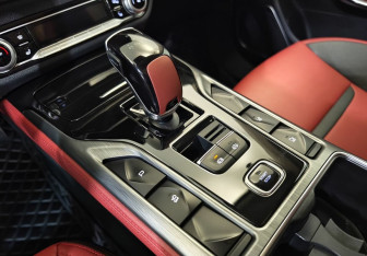 Подержанный автомобиль FAW Bestune T77 2022 года (16 фото)