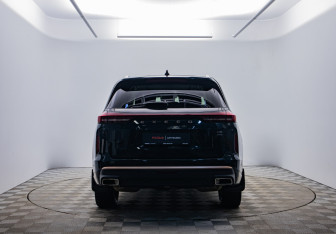 Подержанный автомобиль Exeed VX 2023 года (6 фото)