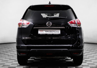Подержанный автомобиль Nissan X-Trail 2017 года (6 фото)