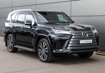 Подержанный автомобиль Lexus LX 2025 года (3 фото)