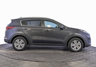 Подержанный автомобиль Kia Sportage 2018 года (4 фото)