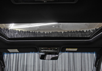 Подержанный автомобиль Lexus LX 2017 года (21 фото)