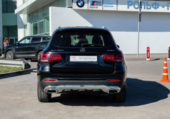 Подержанный автомобиль Mercedes-Benz GLC Coupe 2020 года (6 фото)