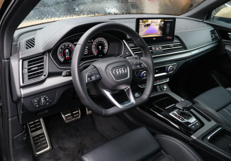 Подержанный автомобиль Audi Q5 2025 года (12 фото)