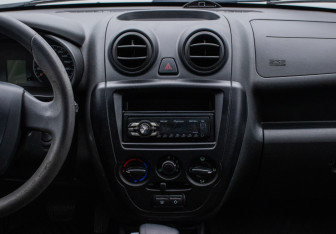 Подержанный автомобиль LADA (ВАЗ) Granta Sedan 2012 года (14 фото)