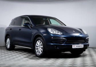 Подержанный автомобиль Porsche Cayenne 2012 года (3 фото)