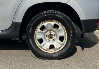 Подержанный автомобиль Renault Duster 2018 года (12 фото)