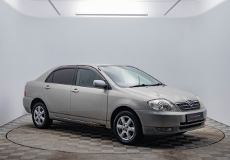 Подержанный автомобиль Toyota Corolla Sedan 2001 года (3 фото)