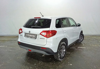 Подержанный автомобиль Suzuki Vitara 2018 года (5 фото)