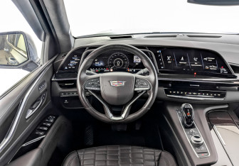 Подержанный автомобиль Cadillac Escalade Suv 2021 года (22 фото)