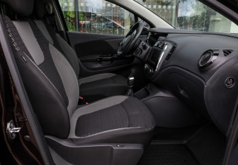 Подержанный автомобиль Renault Kaptur 2019 года (10 фото)