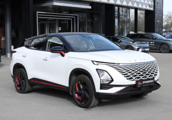 Подержанный автомобиль Omoda C5 2023 года (3 фото)