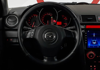 Подержанный автомобиль Mazda 3 Sedan 2006 года (11 фото)