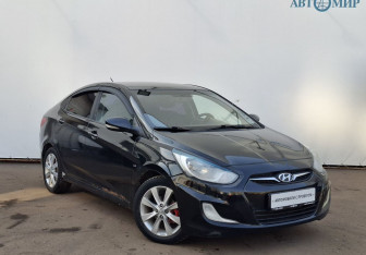 Подержанный автомобиль Hyundai Solaris Sedan 2012 года (3 фото)