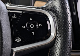 Подержанный автомобиль Volvo V90 2019 года (28 фото)