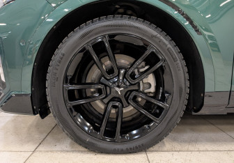 Подержанный автомобиль Voyah Free 2024 года (11 фото)