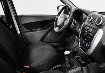 Подержанный автомобиль LADA (ВАЗ) Granta Sedan 2015 года (7 фото)