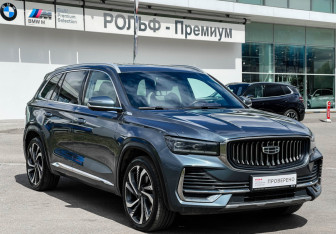 Подержанный автомобиль Geely Monjaro 2023 года (3 фото)