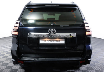 Подержанный автомобиль Toyota Land Cruiser Prado 2019 года (6 фото)