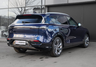 Подержанный автомобиль Voyah Free 2023 года (4 фото)