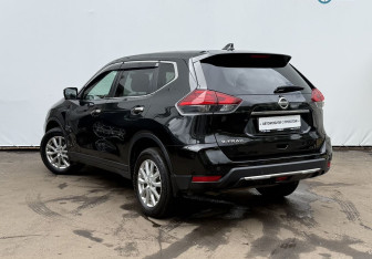 Подержанный автомобиль Nissan X-Trail 2019 года (7 фото)