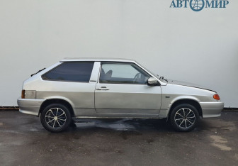 Подержанный автомобиль LADA (ВАЗ) 2113 2005 года (4 фото)