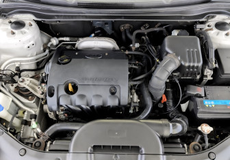 Подержанный автомобиль Kia Ceed Hatchback 2009 года (9 фото)