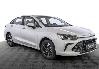 Подержанный автомобиль BAIC U5 Plus 2024 года (3 фото)