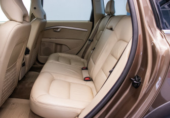 Подержанный автомобиль Volvo XC70 2013 года (11 фото)