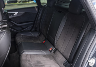 Подержанный автомобиль Audi A5 Liftback 2017 года (15 фото)