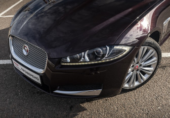 Подержанный автомобиль Jaguar XF Sedan 2013 года (2 фото)