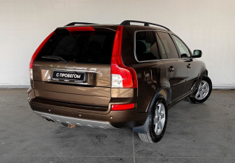 Подержанный автомобиль Volvo XC90 2012 года (4 фото)