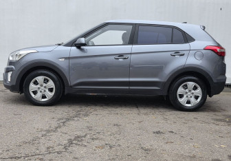 Подержанный автомобиль Hyundai Creta 2016 года (8 фото)