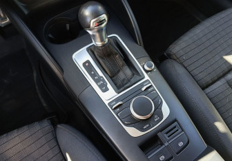 Подержанный автомобиль Audi A3 Sedan 2013 года (15 фото)