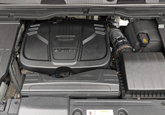 Подержанный автомобиль Geely Coolray 2023 года (9 фото)