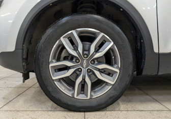 Подержанный автомобиль Chery Tiggo 4 2022 года (11 фото)