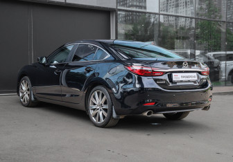 Подержанный автомобиль Mazda 6 Sedan 2020 года (6 фото)
