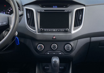 Подержанный автомобиль Hyundai Creta 2018 года (12 фото)