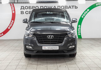 Подержанный автомобиль Hyundai H-1 2021 года (2 фото)