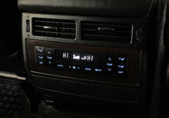 Подержанный автомобиль Toyota Land Cruiser Suv 2018 года (21 фото)