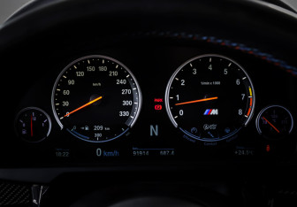 Подержанный автомобиль BMW X5 M 2018 года (17 фото)