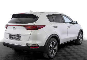 Подержанный автомобиль Kia Sportage 2019 года (5 фото)