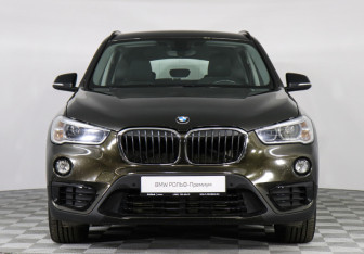 Подержанный автомобиль BMW X1 2017 года (3 фото)