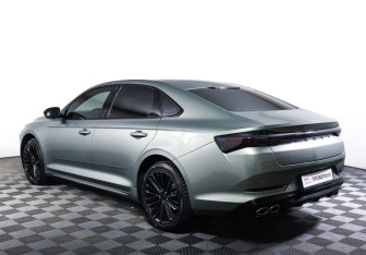 Подержанный автомобиль Geely Preface 2024 года (7 фото)