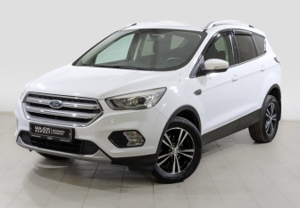 Подержанный автомобиль Ford Kuga 2017 года (1 фото)