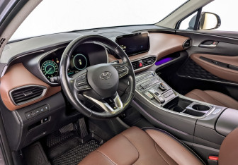 Подержанный автомобиль Hyundai Santa Fe 2022 года (15 фото)