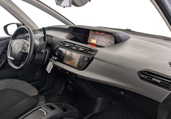 Подержанный автомобиль Citroen C4 Picasso 2017 года (13 фото)