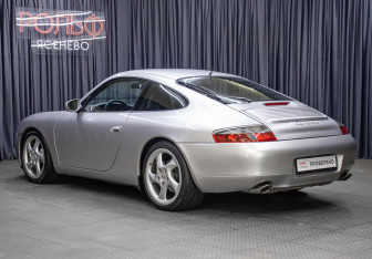 Подержанный автомобиль Porsche 911 Coupe 1999 года (7 фото)