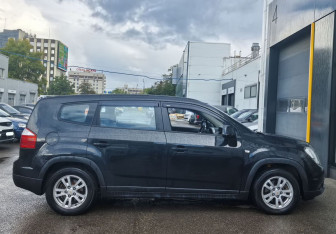 Подержанный автомобиль Chevrolet Orlando 2013 года (4 фото)