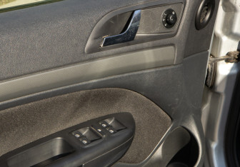 Подержанный автомобиль Skoda Octavia Liftback 2008 года (19 фото)